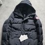 canada goose parka Image 2