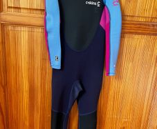 C- Skin girl's wetsuit 3:2 (MS size 7/8yrs)