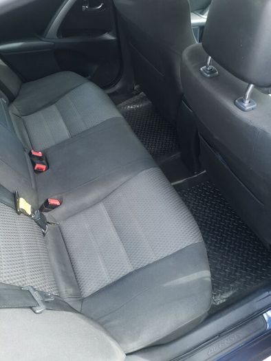 Toyota Avensis 2013