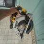 DeWalt skill saw Image 2