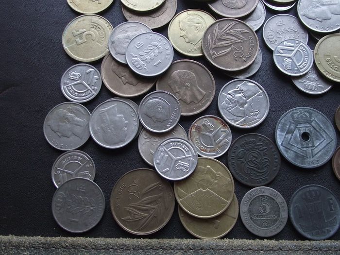 A Lot of 570+ grams of Belgian coins