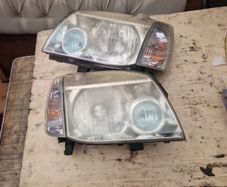 Nissan X-trail  2003 Headlights/headlamps