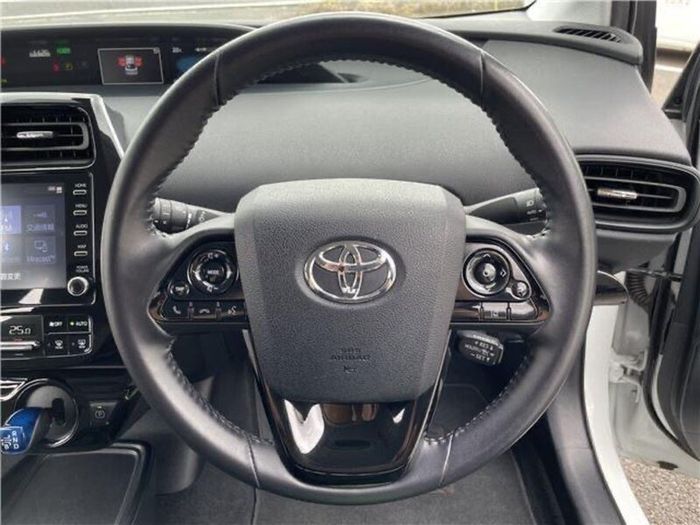 Toyota Prius in excellent condition for sale 2021