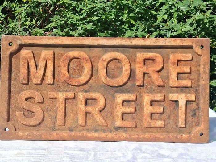 Georgian Cast Iron Moore Street Sign(5.6kgs)