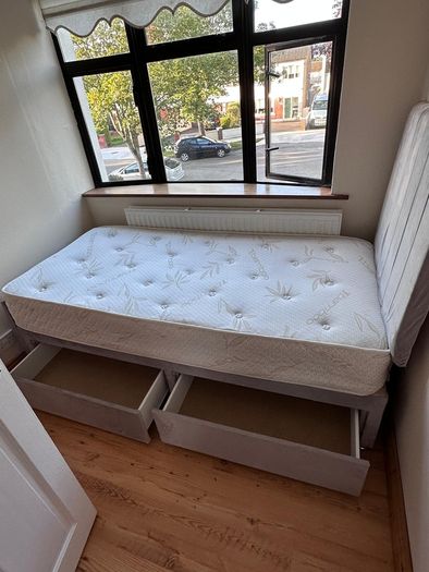 Single bed and Mattress