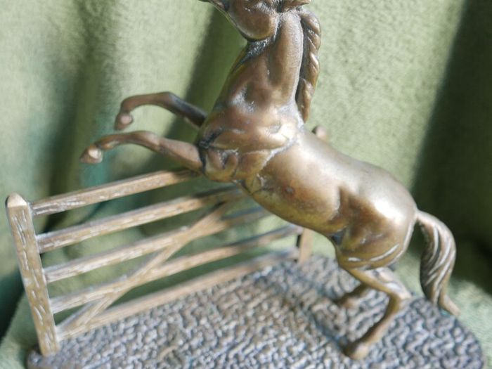 Vintage Large Solid Brass Horse on Base Horse Jumping Gate 11" x 9,5"