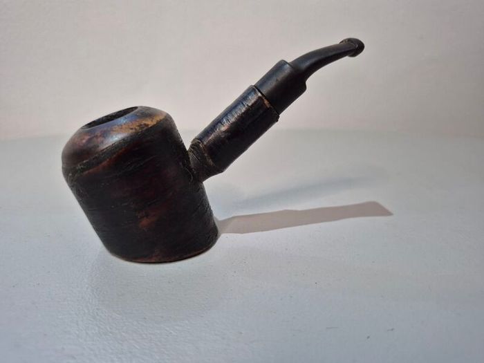 Vintage Estate Pipe Collection with Solid Wood Display Rack