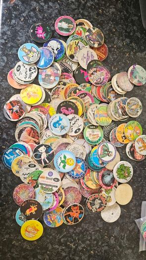 tazos caps lot 200qty
