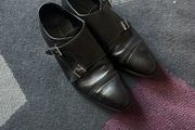 mans shoes