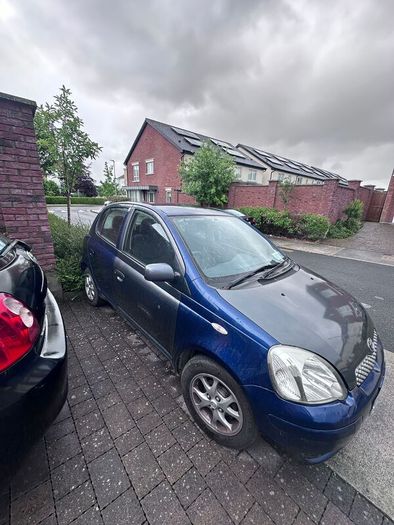 2004 Toyota Yaris need to sale ASAP