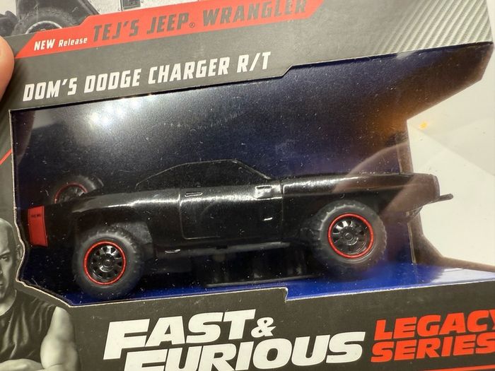 Jada Fast and Furious Twin Set Chevrolet Camaro and Dodge Charger 1:32 Diecast die cast model cars