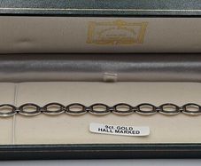 9ct white gold bracelet