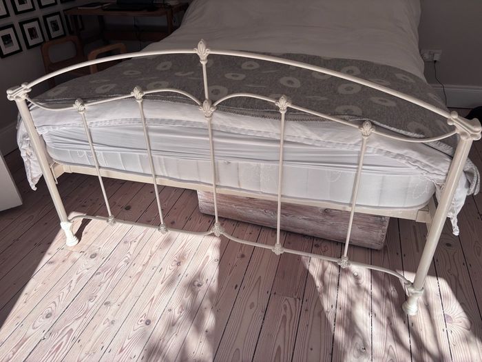 king size bed