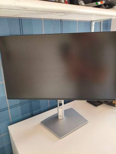 Dell monitor P2425H In very good condition (price negotiable)