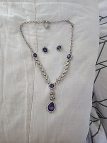 jewellery necklace and earrings. Suit pierced ears. Never worn costume jewellery