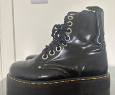 Doc Martens Jadon Max Platform Boots