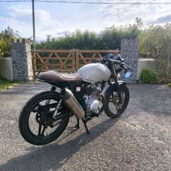 Yamaha ybr 125 cafe racer