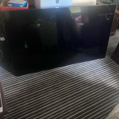 75 inch flatscreen tv READ AD