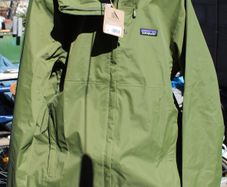 Patagonia Torrentshell 3L Waterproof Jacket Caper Green Size S