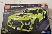 New Lego Technic 42138 Ford Mustang Shelby GT500 (Retired/Discontinued)