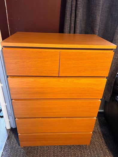 Chest of drawers