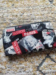Marilyn Monroe wallet