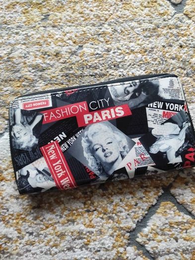 Marilyn Monroe wallet