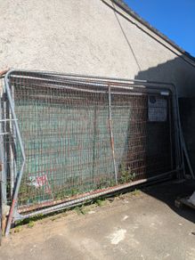 Harris fencing panels