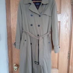 Gil Bret ladies mac size 16