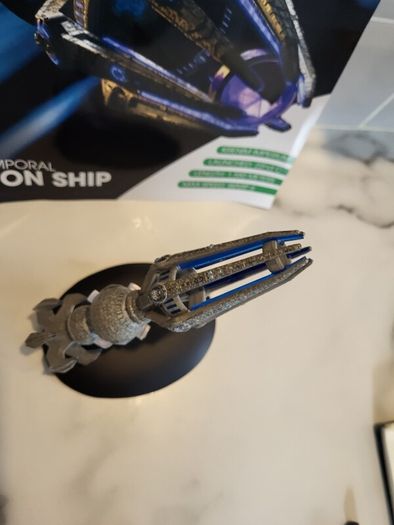 star trek eaglemoss krenim temporal weapon ship