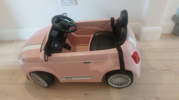 Fiat 500e Car 7.2V Electric Ride On Pink