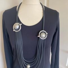Statement necklace black/silver rubber/metal