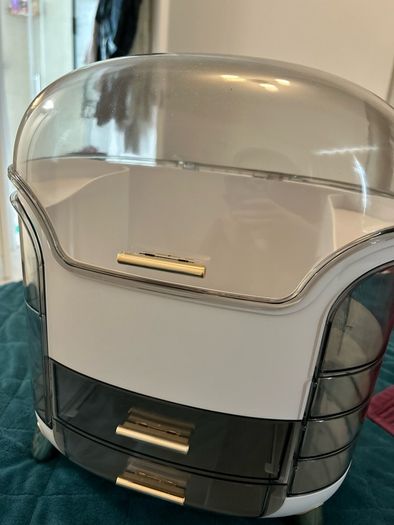 Makeup Vanity