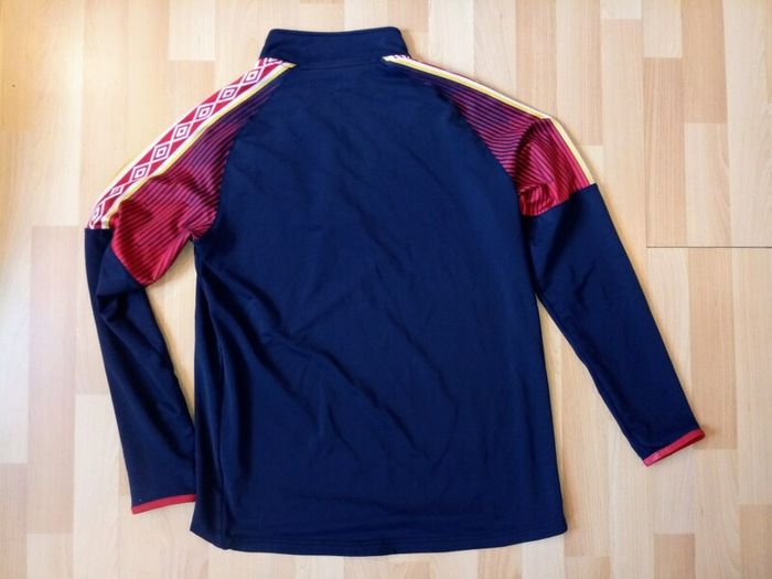St. Patricks Athletic Umbro Training 1/3 Zip Top Size M