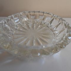 Glass/crystal dish