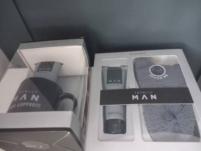 Set of 2 Brand New Mens Gift Sets