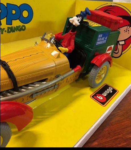 Disney Goofy year 1985 scale 1/18