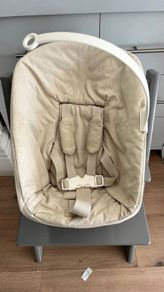 Stokke newborn seat (chair is not included)
