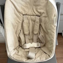 Stokke newborn seat (chair is not included)