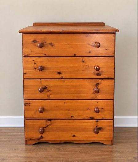 Pine Chest of Drawers