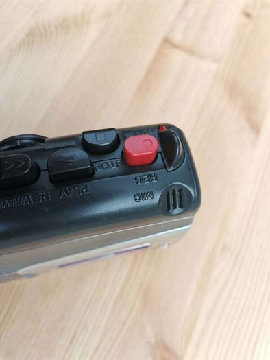 SONY TCM-20DV Walkman Cassette Player Recorder