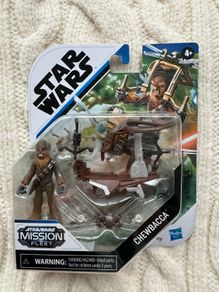 Star Wars Mission Fleet Chewbacca approx 2.5 Inch Hasbro new BOX is DAMaged Please look at the pictures