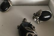 Earrings &amp; pendent set