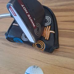 Odyssey Black V-Line White Hot Pro Putter
