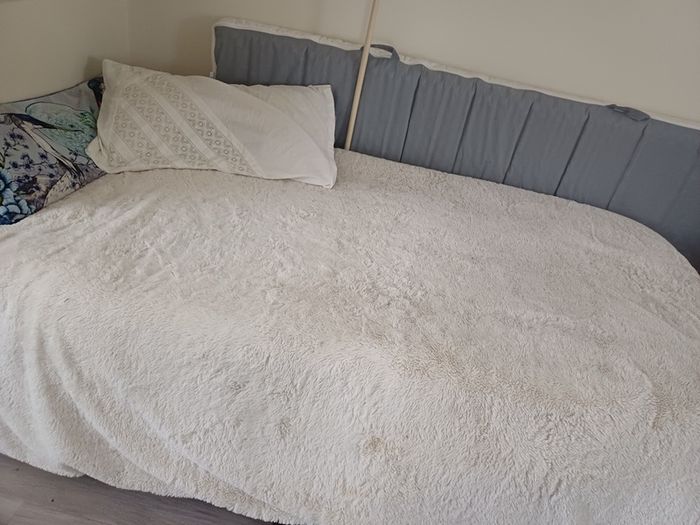 Twin Single Metal Bed that is high to put things underneath