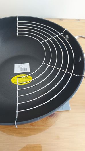 Typhoon Wok, Lid & Rack included. PRICE DROP 30%