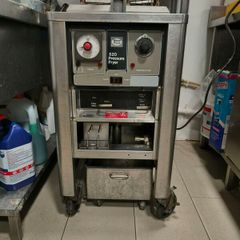 Henny Penny 520 pressure fryer