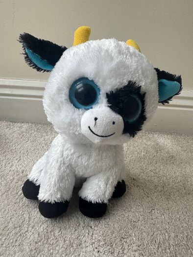 Ty Beanie Babies Daisy The Black And White Cow Used Please see pictures