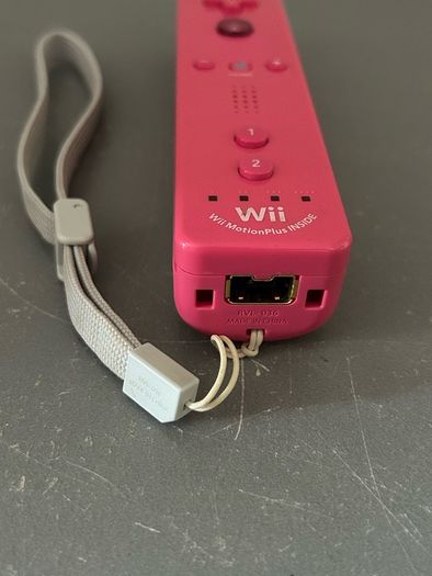 Nintendo Wii Controller Pink