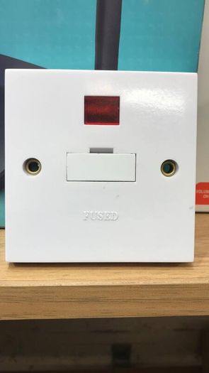 13 A Fused Spur with Neon White